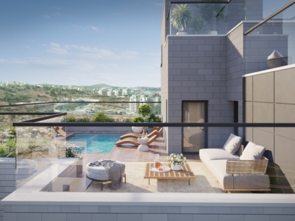 Intro | Expansive Living with a Private Pool and Terrace