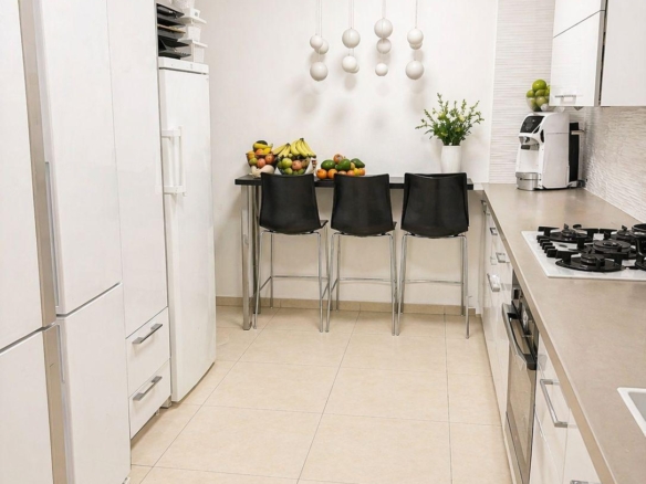 Yecheskel HaNavi | A Corner Garden Home with Room to Expand