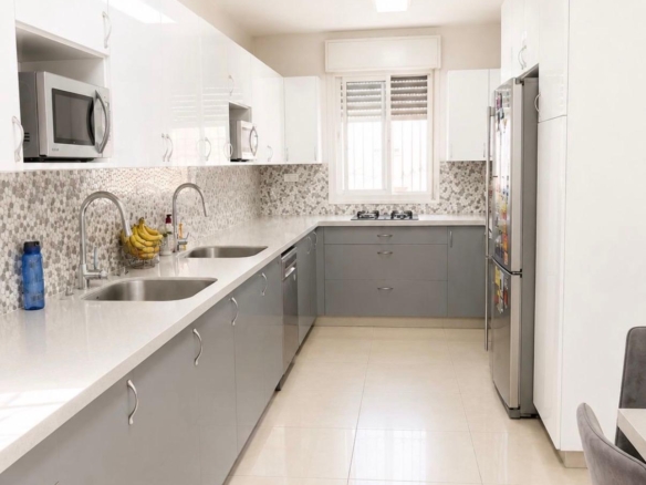 Yecheskel HaNavi | Panoramic Views from a One of a Kind Penthouse