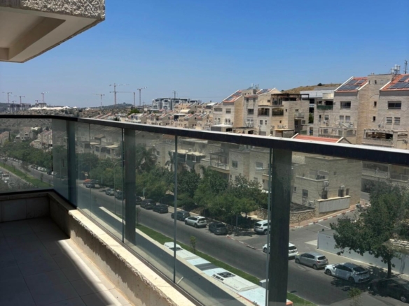 Nachal Tzeilim | Beautiful Views in Excellent Condition