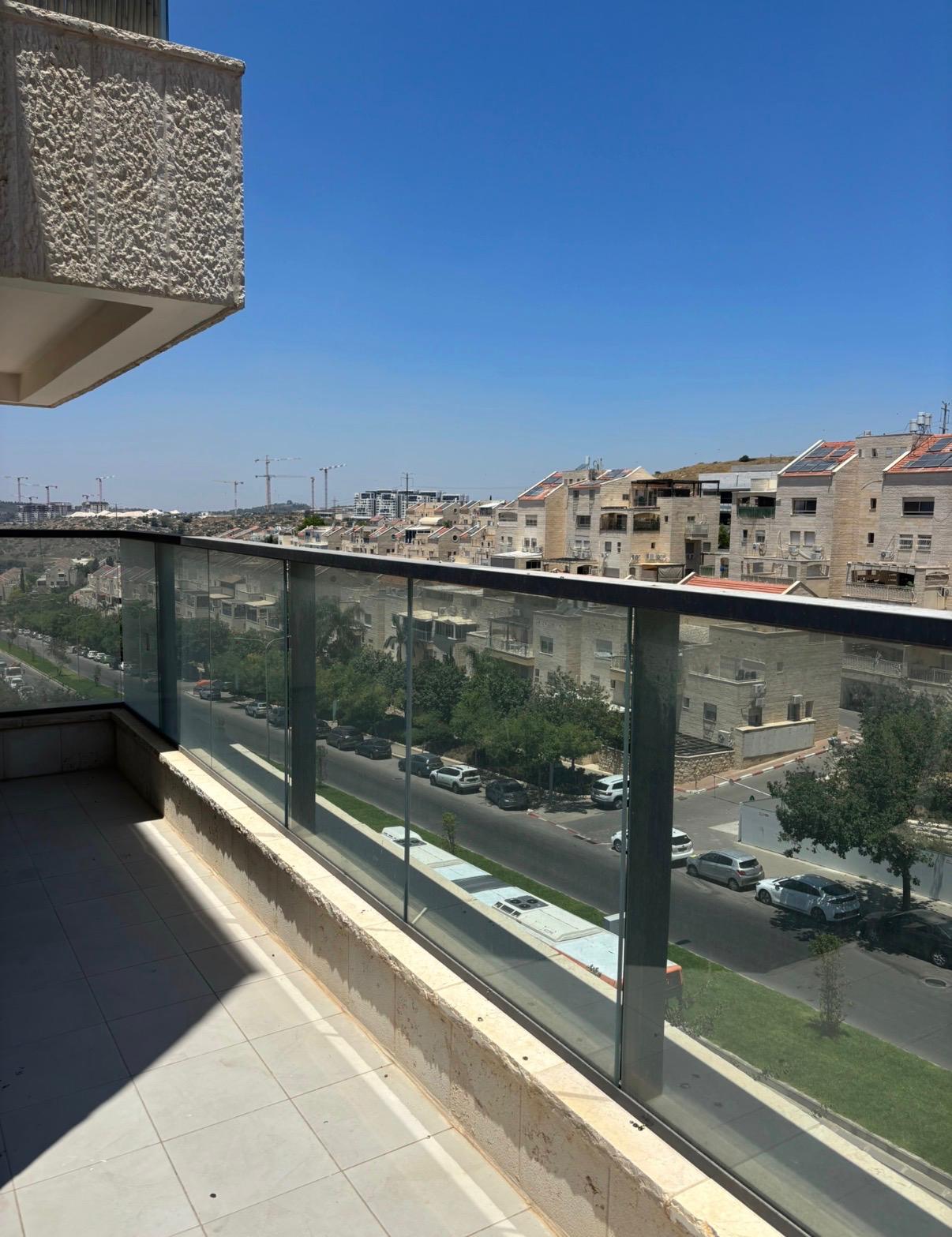 Nachal Tzeilim | Beautiful Views in Excellent Condition